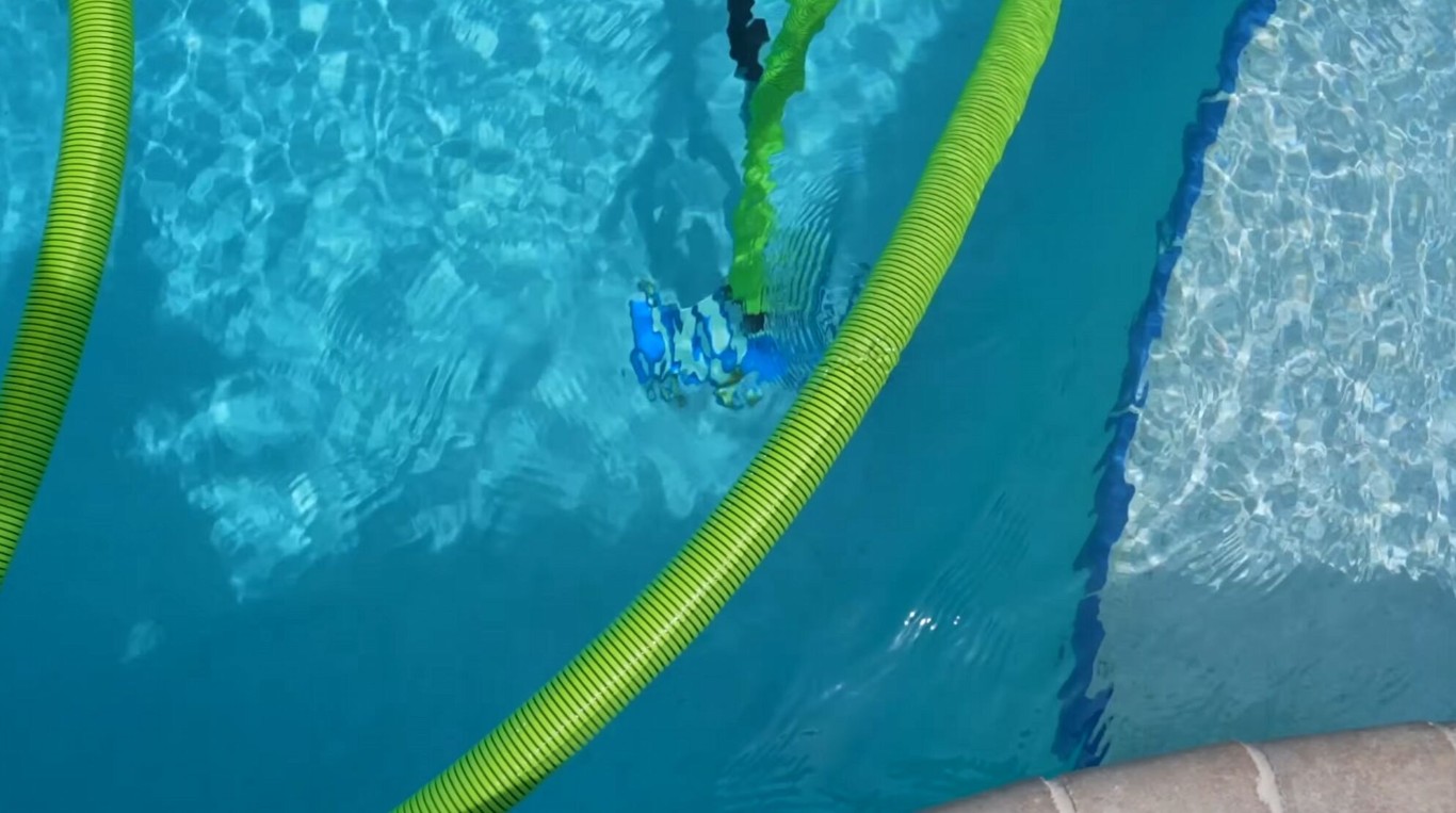 Pool cleaning service with professional equipment in San Angelo, TX